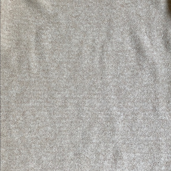 GAP Sweater - Picture 3 of 3